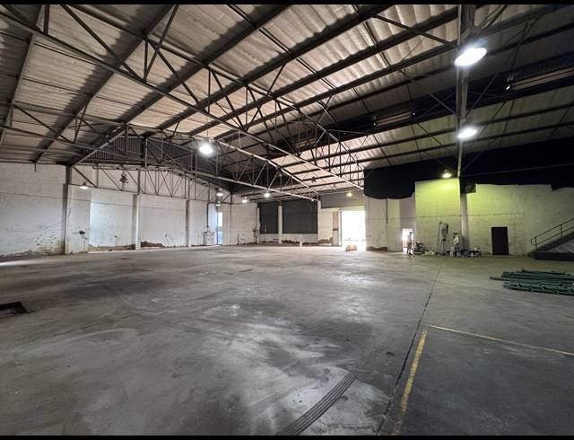 1,200M² WAREHOUSE TO LET IN RIVERHORSE VALLEY